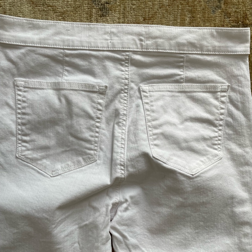 LOFT  White Jeans with Front Buttons - Picture 11 of 13